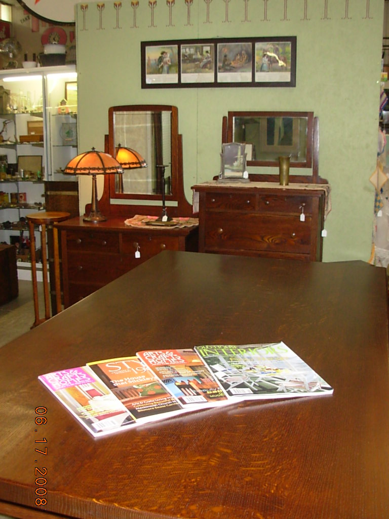 UNCLE TOM'S ANTIQUE MALL Owatonna, MN